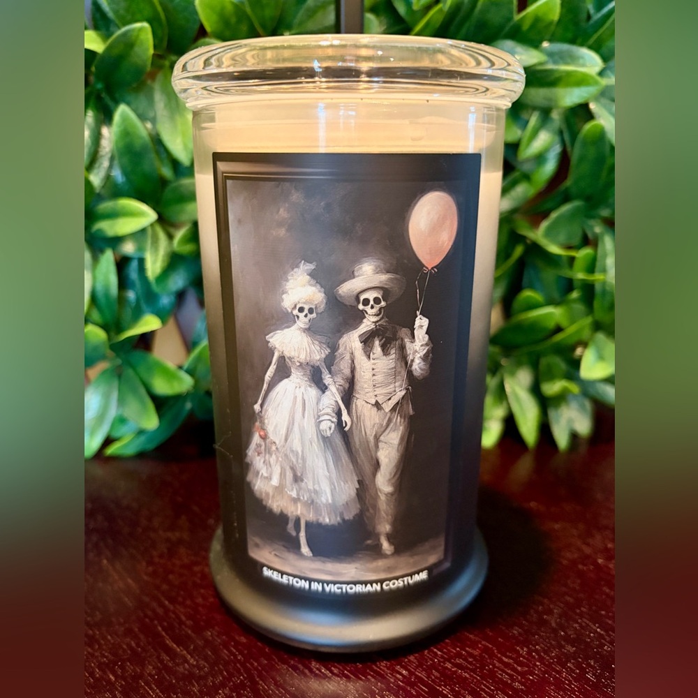 Kringle Candle, Skeleton in Victorian Costume. NEW!